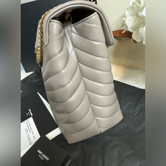 ❌SOLD❌⭐️NEW, SOLD OUT⭐️SAINT LAURENT LOULOU LARGE IN QUILTED LEATHER - Picture 5 of 17